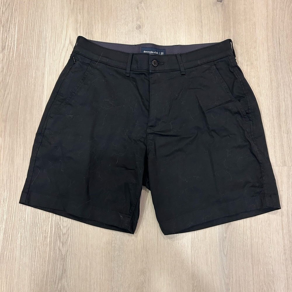 Abercrombie & Fitch Men's Black Flat Front Shorts